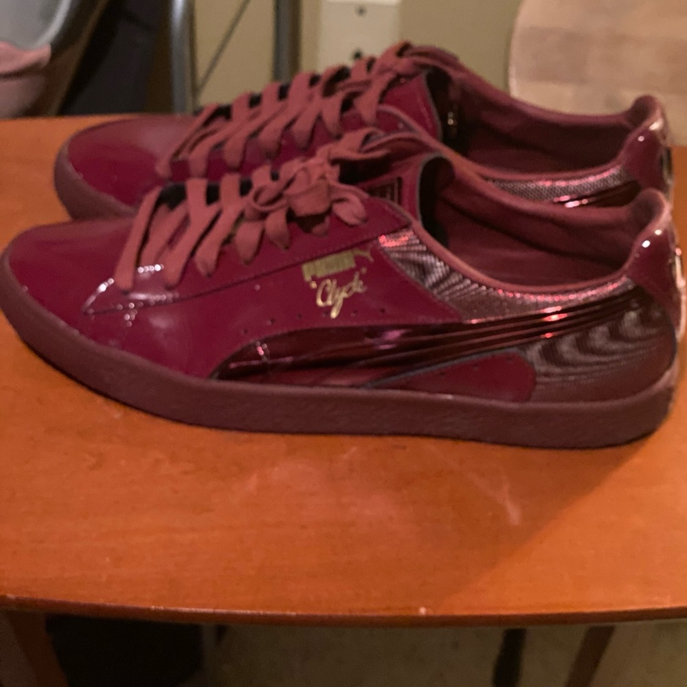 “Clyde” Pumas